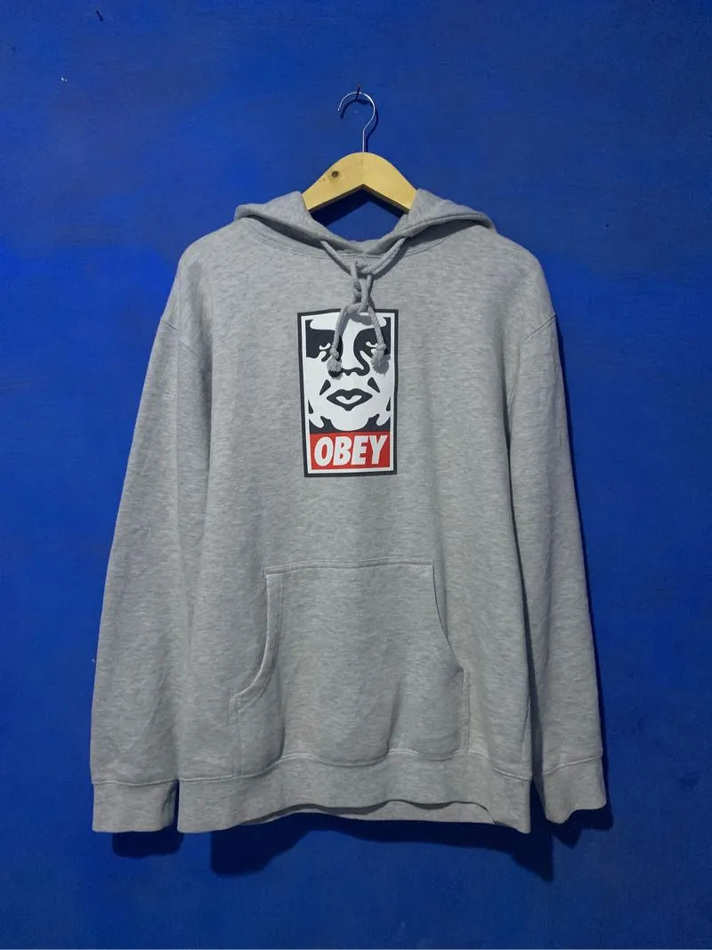 Hoodie obey photo 1