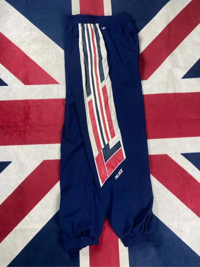 Adidas Streetwear Sportswear Sweatpants & Joggers Pria blue photo 1
