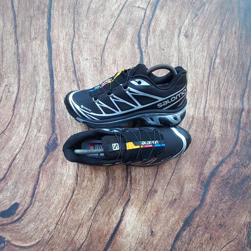 Salomon Gorpcore Casual Sneakers Pria white black photo 1
