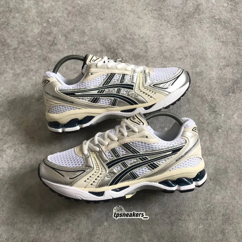 Asics Casual Sneakers Pria white gray photo 1