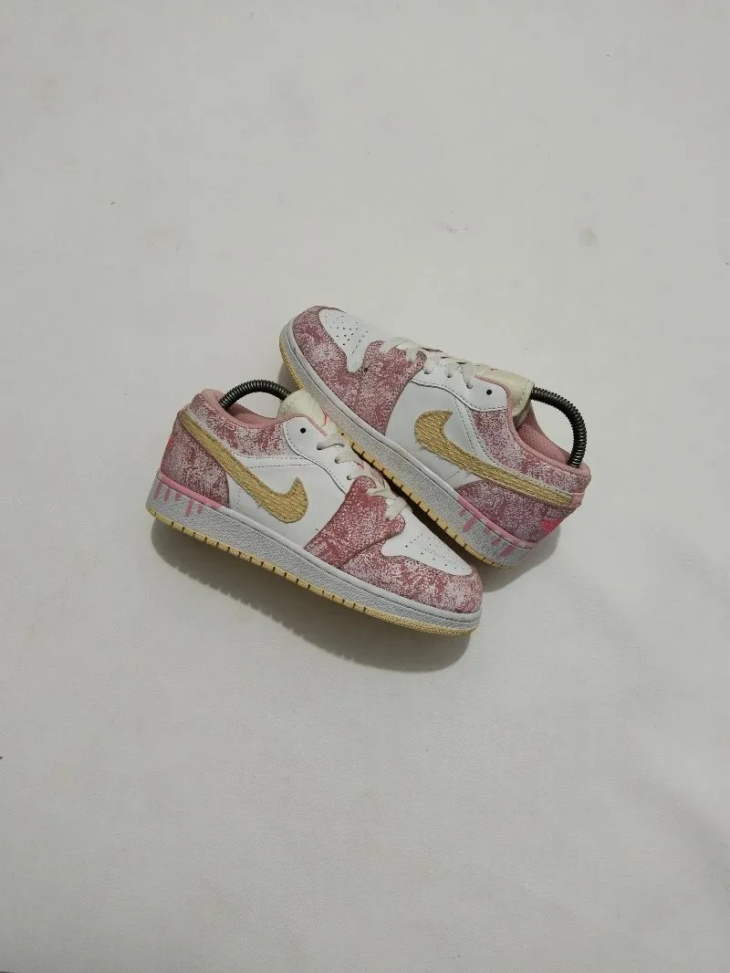 Nike Casual Sneakers Wanita pink photo 1