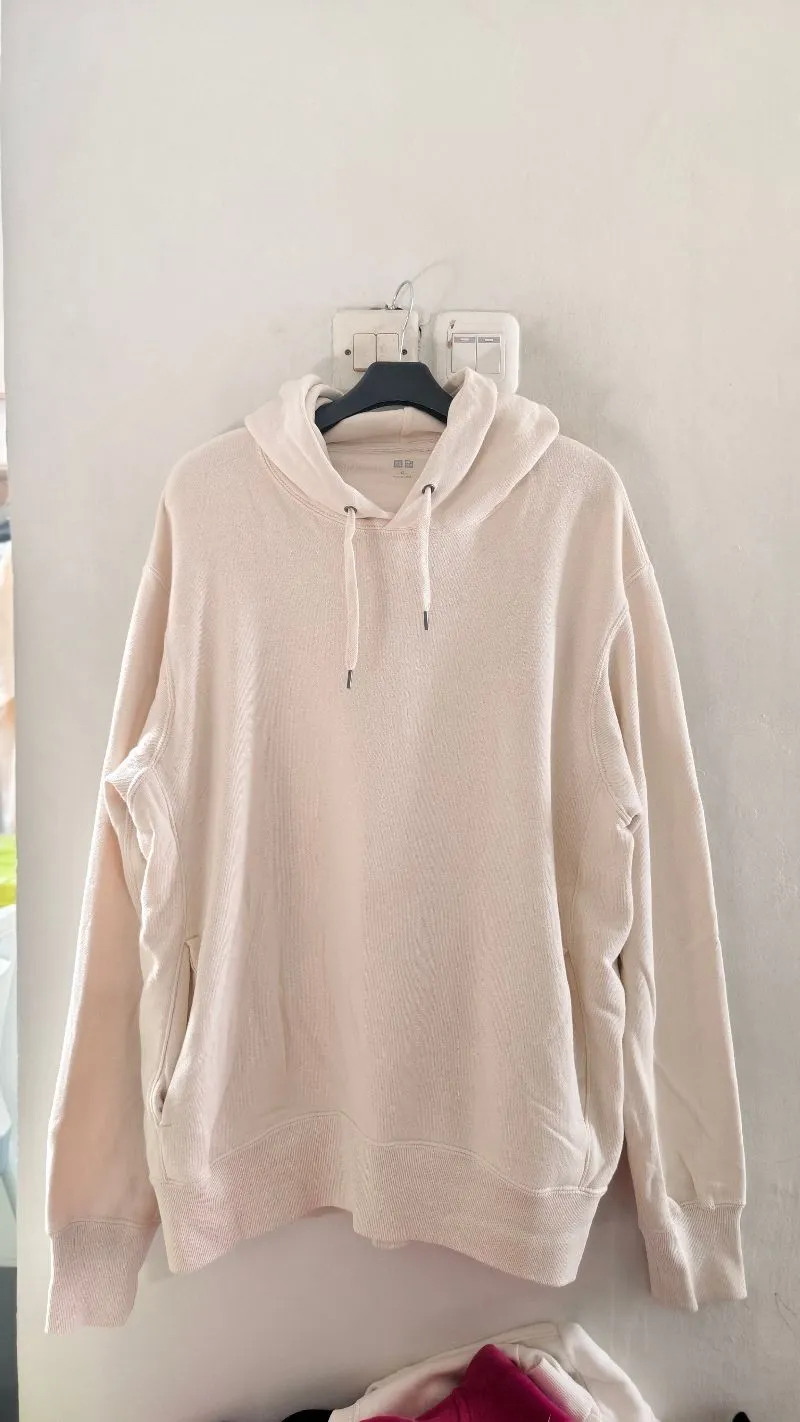 Uniqlo Casual Hoody Pria cream photo 1
