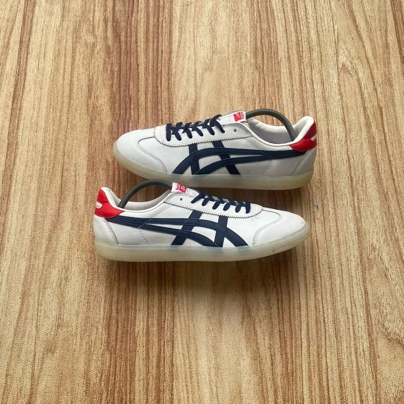 Onitsuka Tiger Casual Sneakers Pria white photo 1