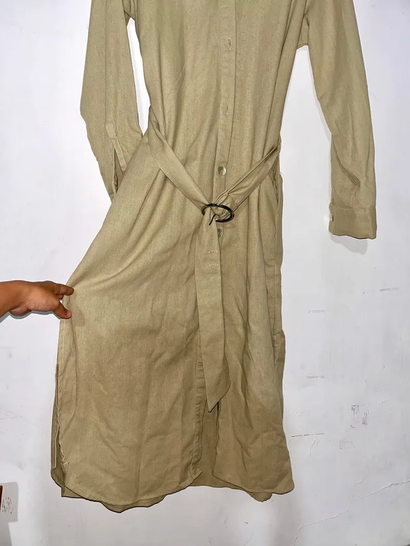 ZARA Minimalist Casual Casual dress Wanita tan khaki photo 1