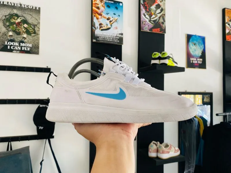 Nike Streetwear Sportswear Sneakers Pria white blue photo 1