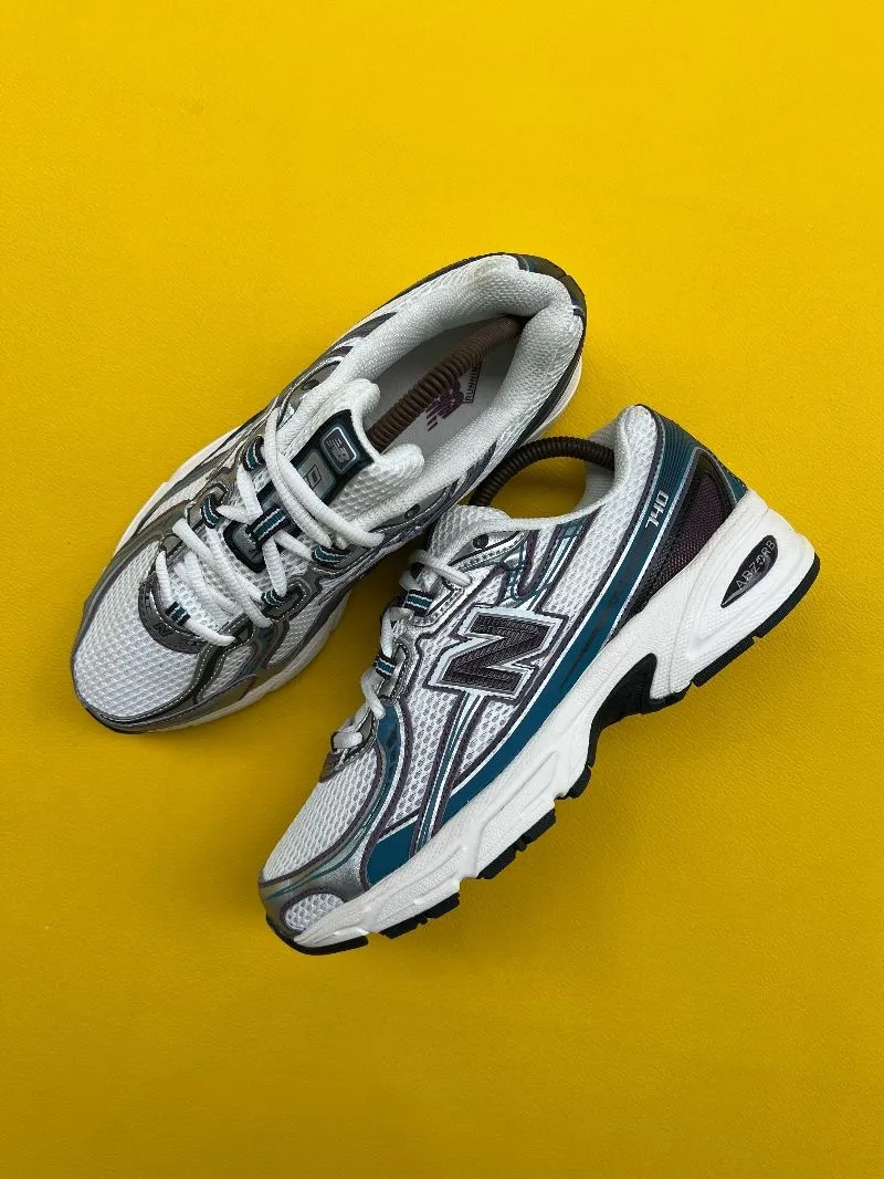 New Balance Streetwear Sneakers Pria multicolor photo 1