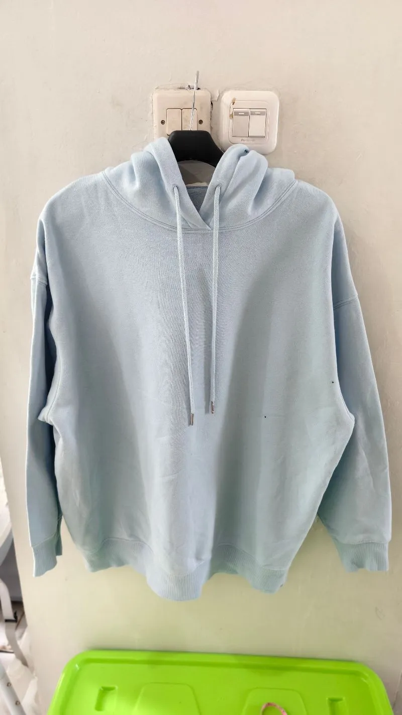 Uniqlo Casual Sweatshirt Pria blue photo 1