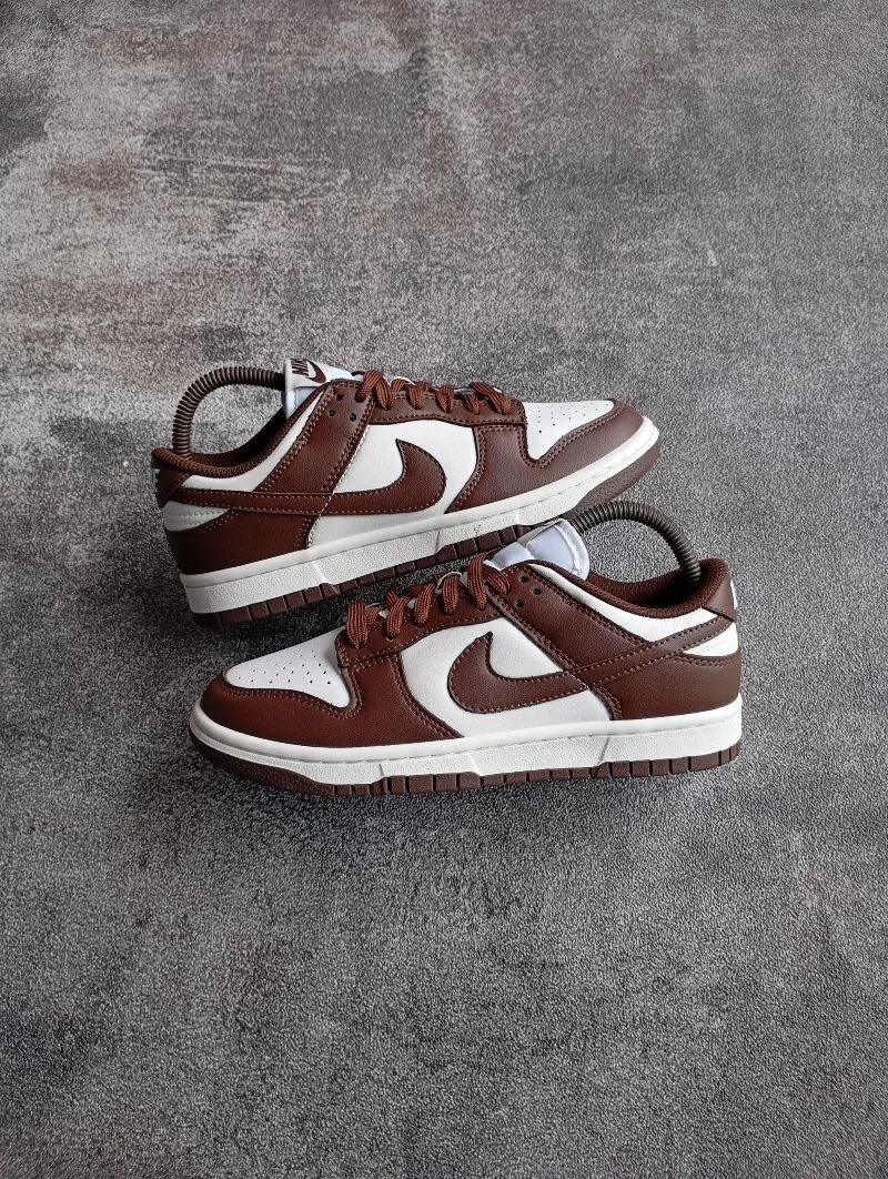 Nike Casual Sneakers Wanita white brown photo 1