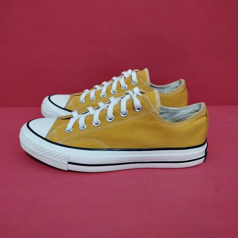 Converse Casual Sneakers Pria white yellow photo 1
