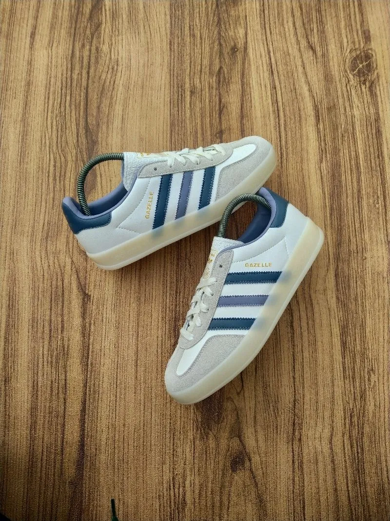 Adidas Casual Sneakers Wanita white photo 1
