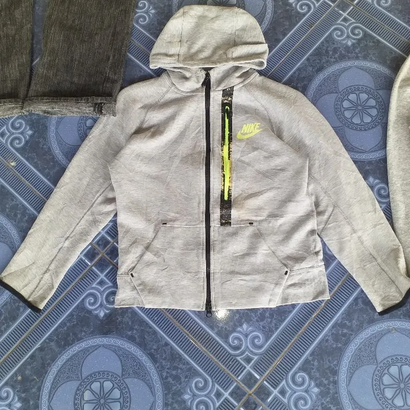 Nike Gorpcore Casual Jumper Pria black gray photo 1