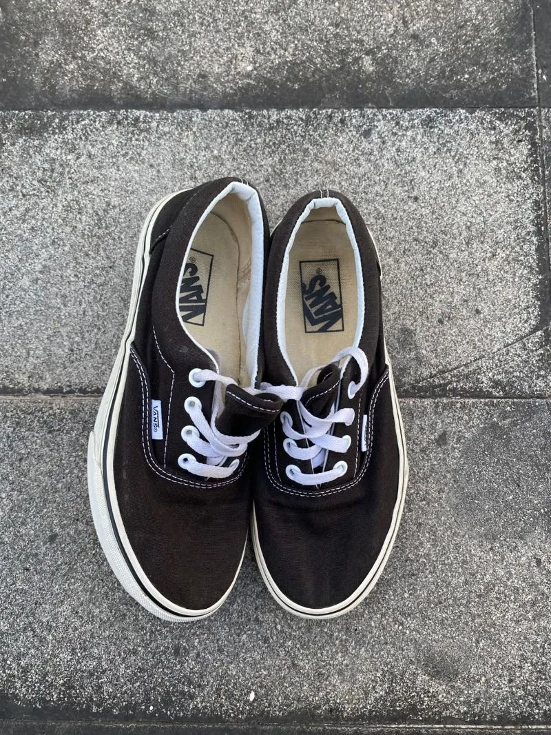 VANS Avant Garde Sneakers Pria white black photo 1