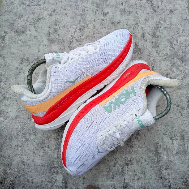 HOKA Casual Sneakers Pria multicolor white photo 1