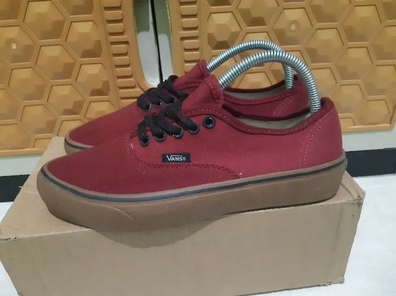 VANS Casual Sneakers Pria red photo 1