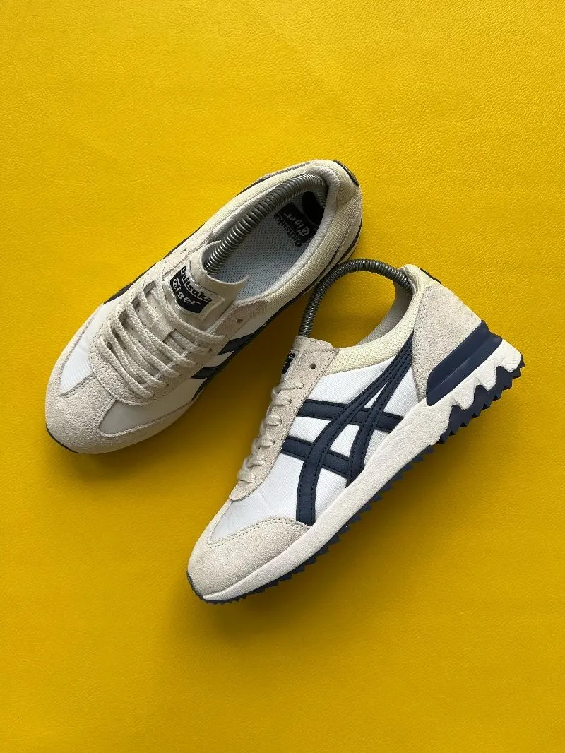 Onitsuka Tiger Streetwear Sneakers Pria white navy photo 1