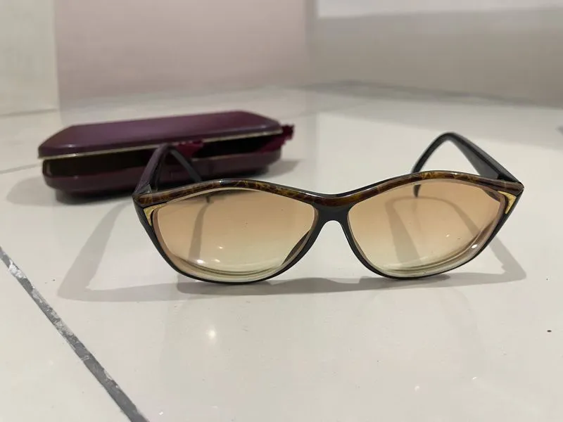 Guy Laroche Vintage Casual Sunglass Pria brown photo 1