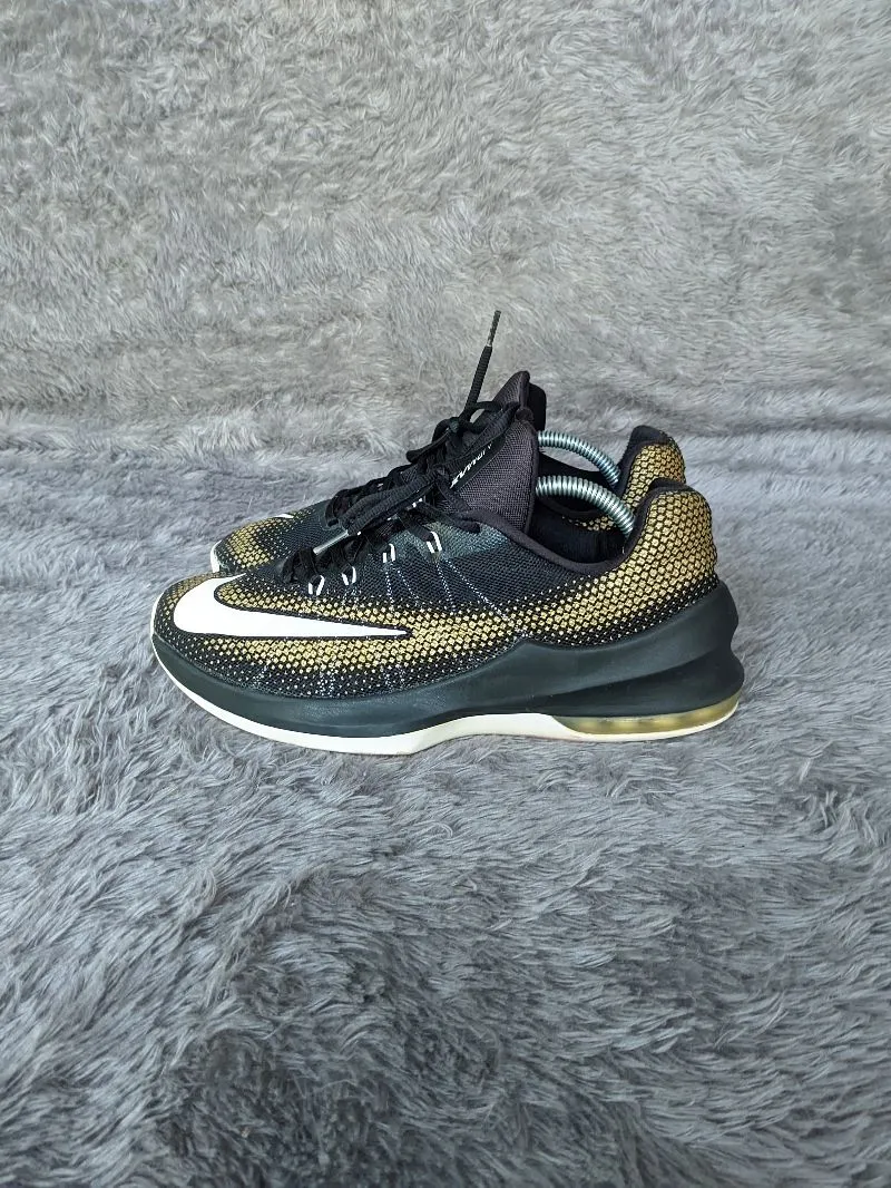 Nike Sportswear Casual Sneakers Pria gold black photo 1