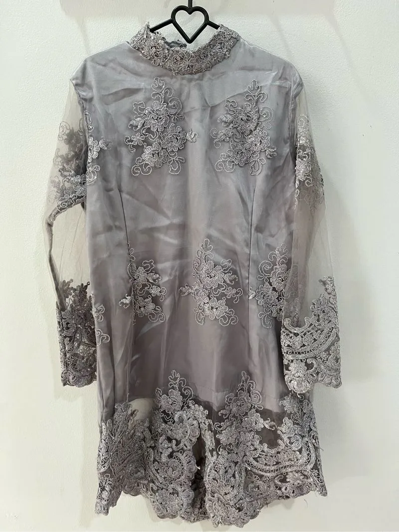 Pakaian adat Pakaian Nasional Kebaya Wanita gray photo 1