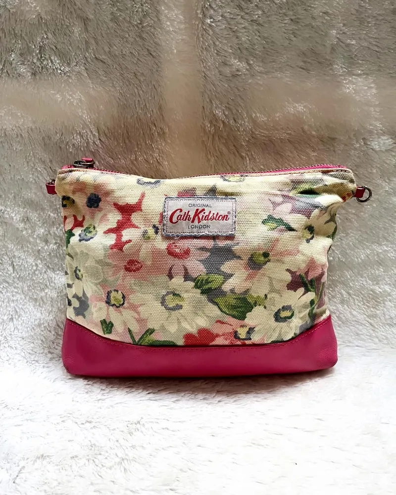 Cath Kidston Minimalist Casual Bags purse Wanita pink