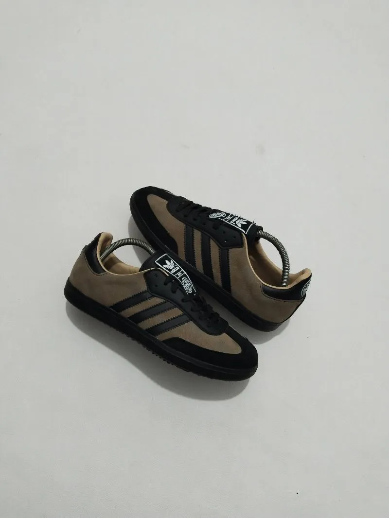 Adidas Casual Sneakers Pria brown black photo 1