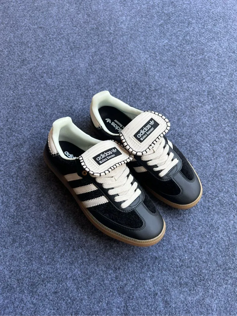 Adidas Streetwear Skater Sneakers Pria black photo 1