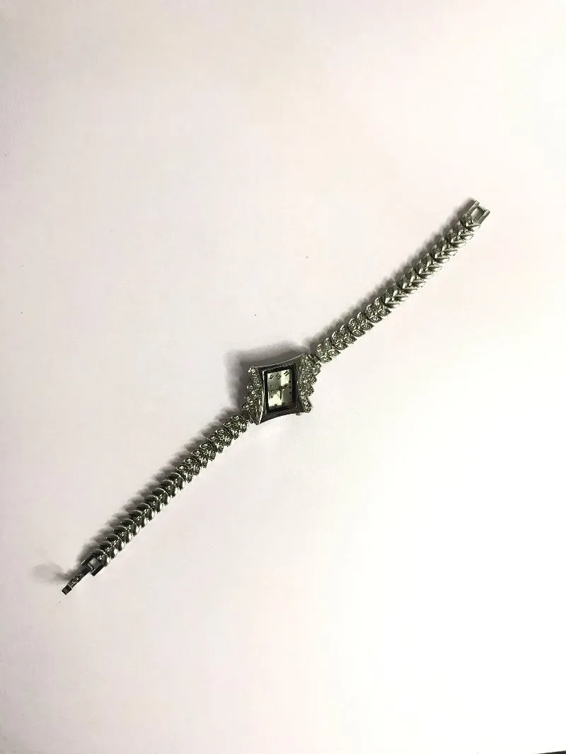 Vintage Y2K Wanita silver photo 1