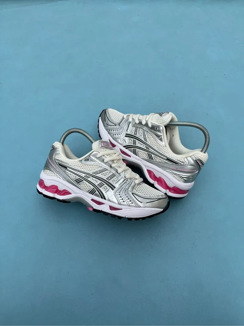 Asics Casual Sneakers Wanita silver pink photo 1