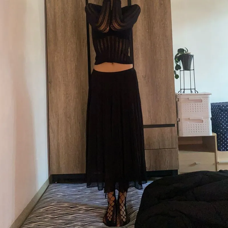 Uniqlo Minimalist Casual Maxi skirt Wanita black photo 1