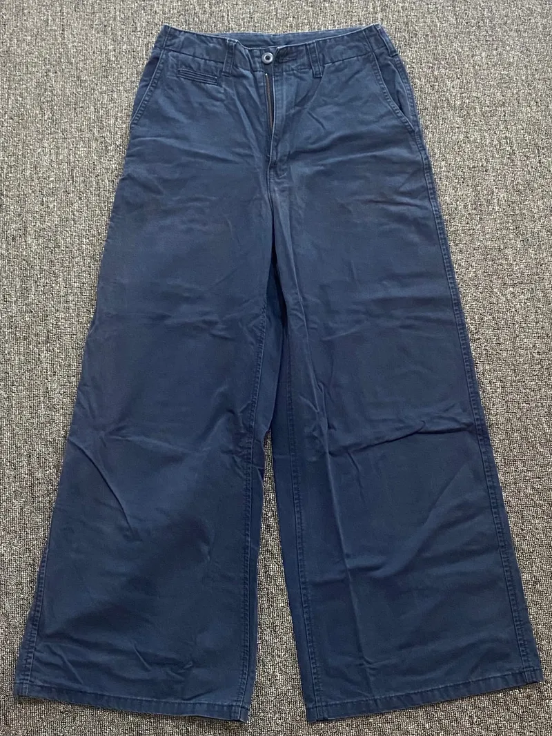 Uniqlo Casual High waisted jeans Wanita navy photo 1