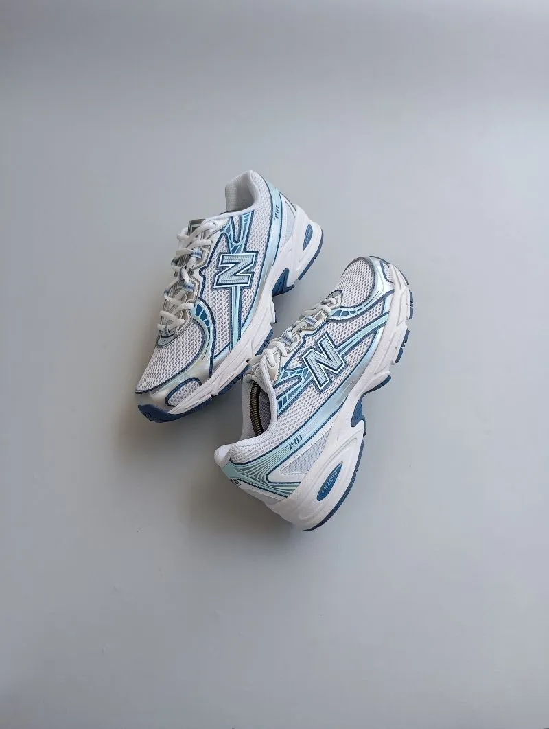 New Balance Casual Sneakers Pria white blue photo 1