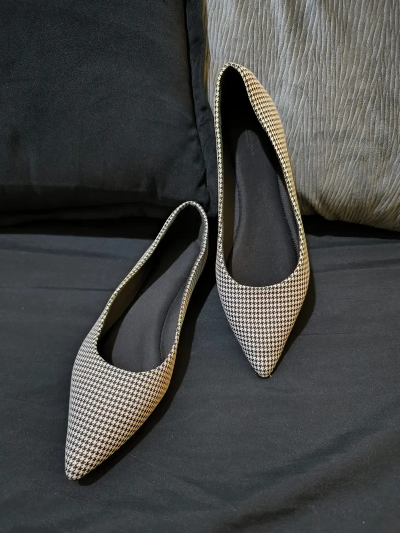 Casual Flat Wanita white black photo 1