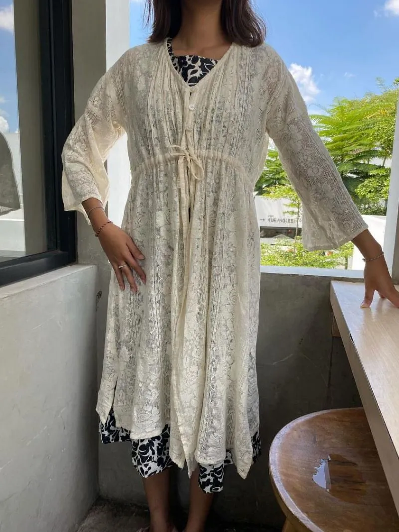 Vintage Minimalist Blazer Wanita white photo 1