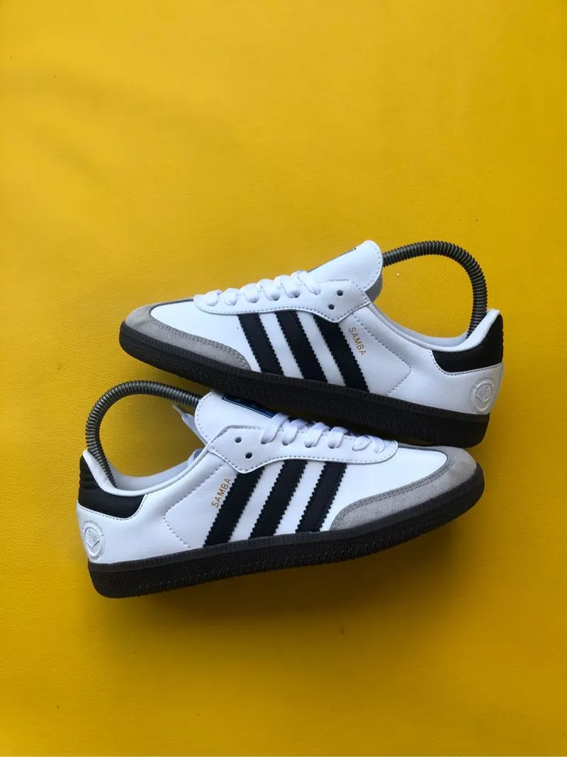 Adidas Indie Casual Sneakers Wanita white black photo 1