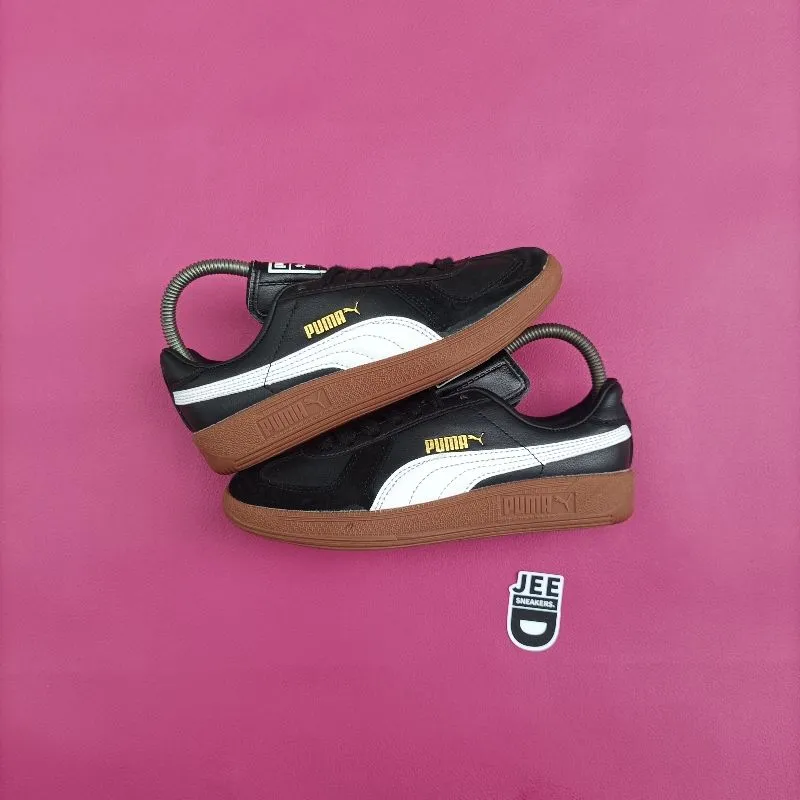 Puma Streetwear Casual Sneakers Wanita white black photo 1