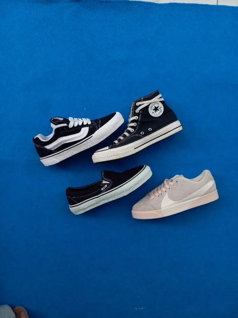 Nike Streetwear Skater Sneakers Pria white black photo 1