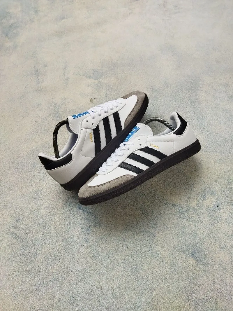 Adidas Casual Sneakers Pria white black photo 1