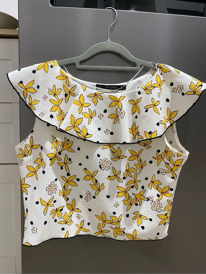 Zara Minimalist Blouse Wanita white yellow photo 1