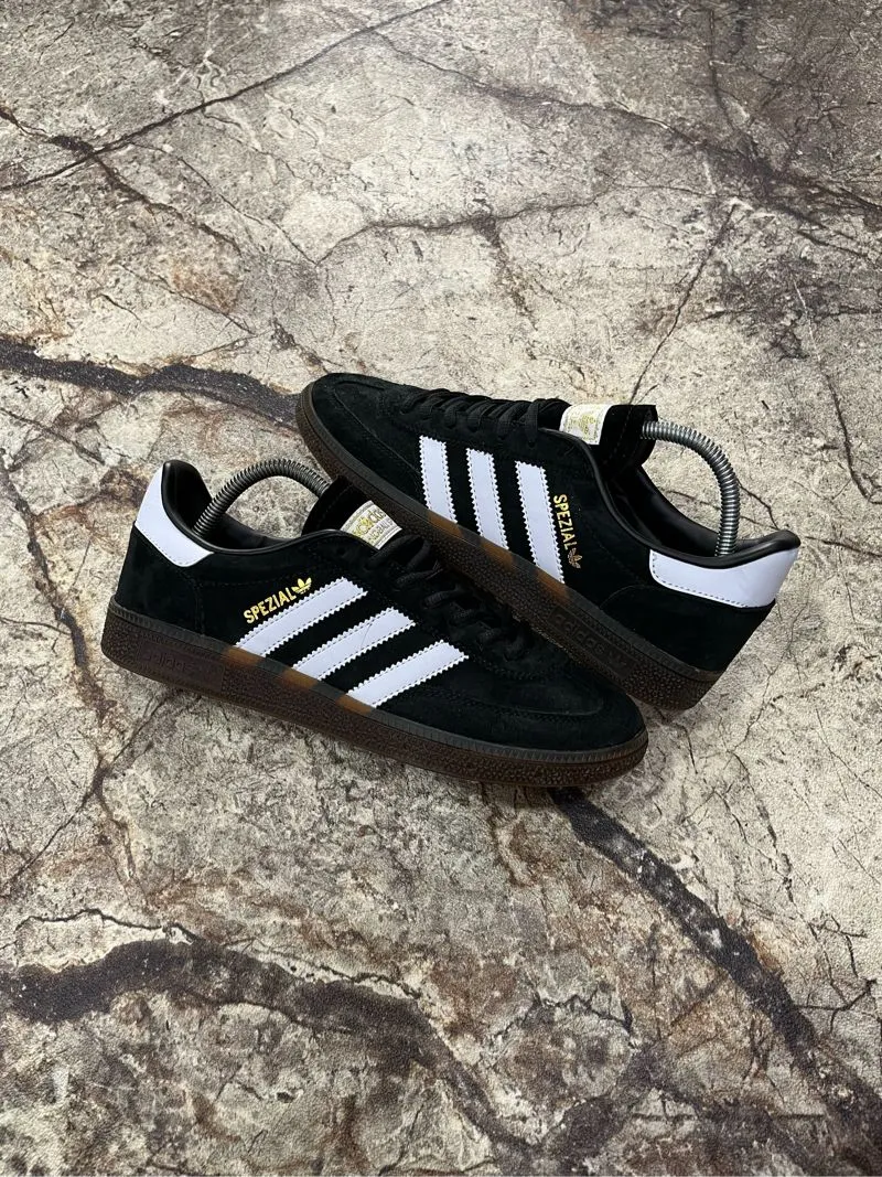Adidas Casual Sneakers Pria white black photo 1