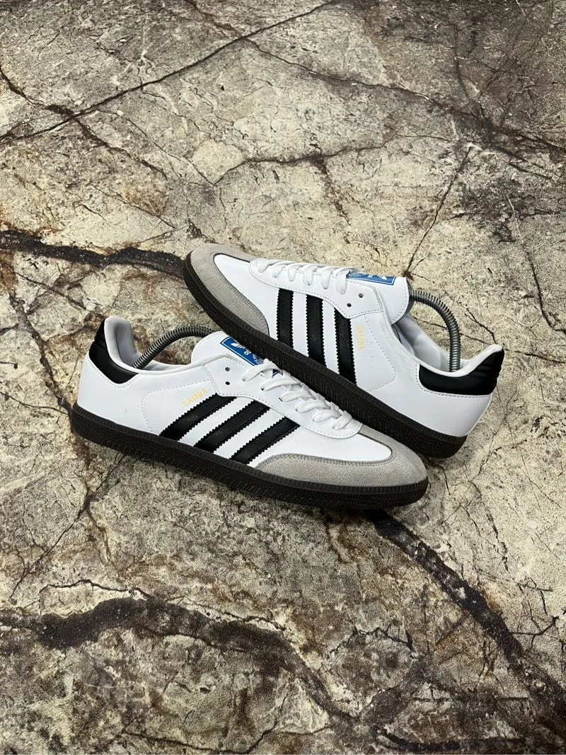 Adidas Casual Sneakers Pria white black photo 1