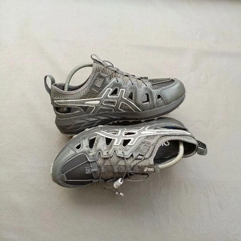 Asics Sportswear Casual Sneakers Pria black gray photo 1