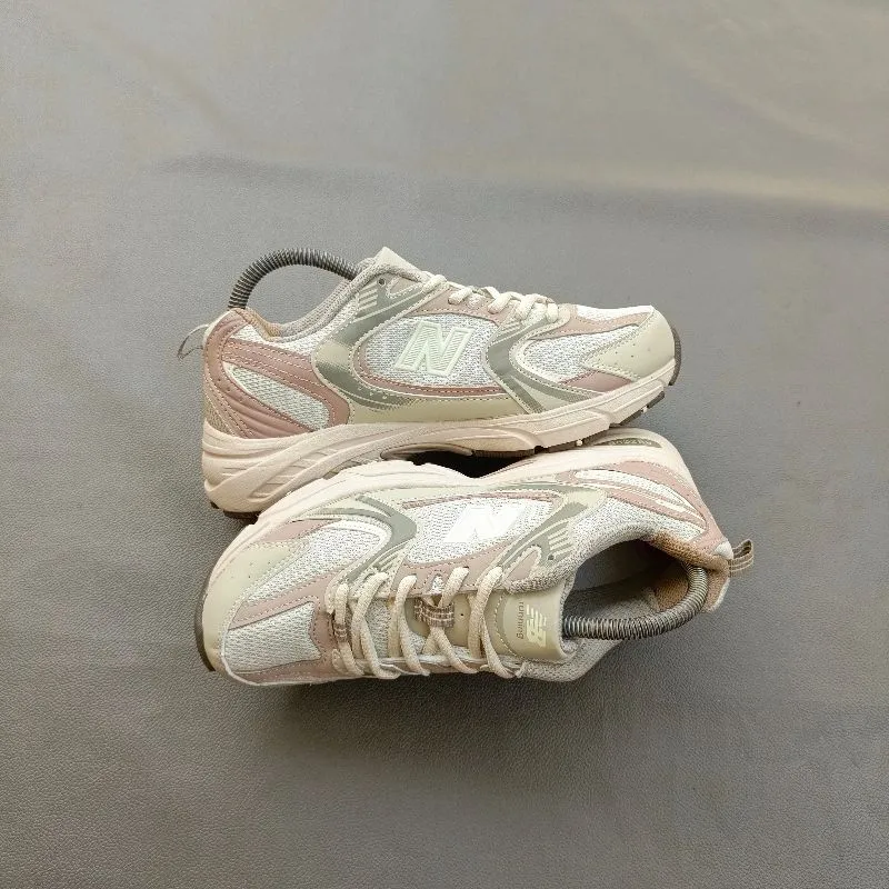 New Balance Sportswear Sneakers Wanita pink photo 1
