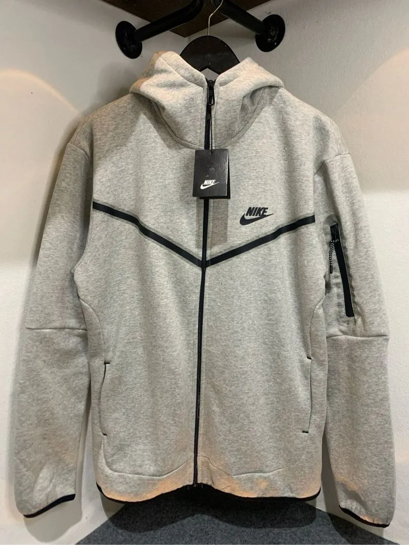 Nike Streetwear Pria silver photo 1