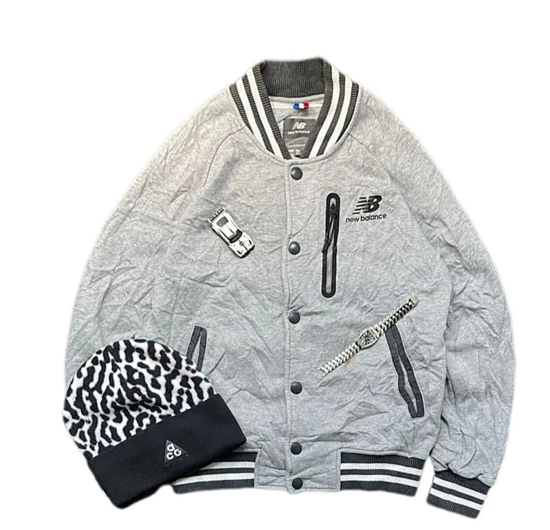 New Balance Grunge Indie Varsity jacket Pria gray photo 1