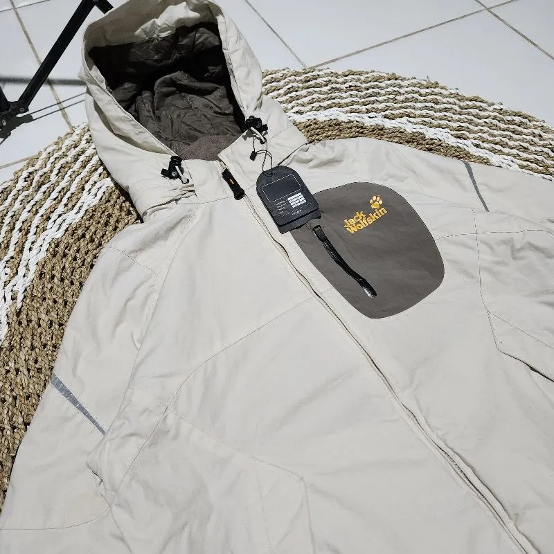 Jack Wolfskin Gorpcore Puffer jacket Pria tan brown photo 1