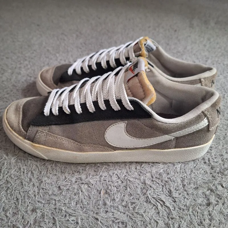 Nike Casual Sneakers Pria black gray photo 1