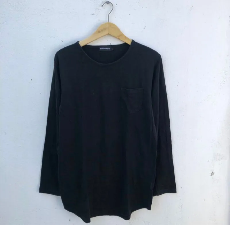 Japanese brand Vintage Avant Garde T-shirt Pria black photo 1
