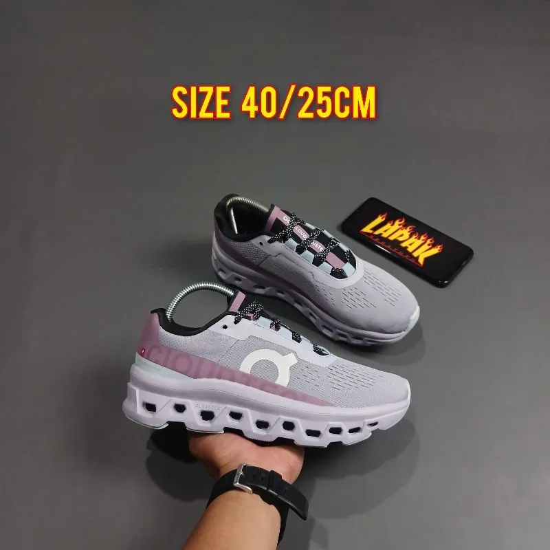 On Running Sportswear Sneakers Pria purple photo 1