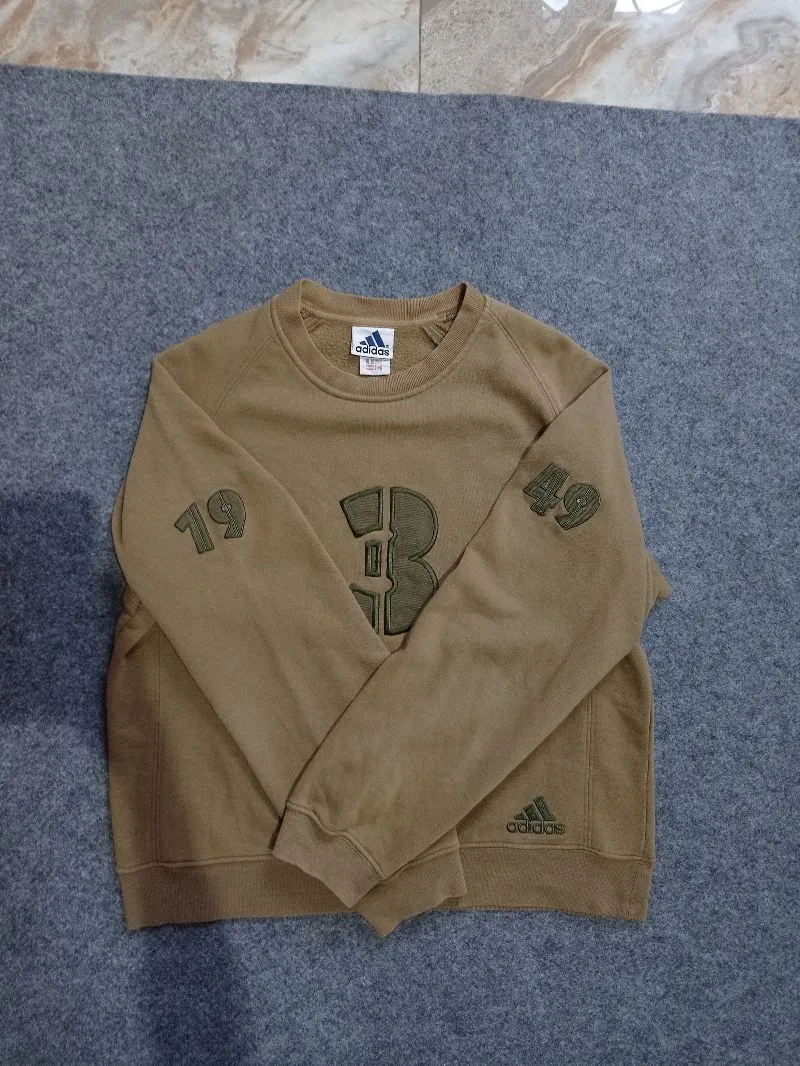 Adidas Vintage Minimalist Sweater Pria tan photo 1
