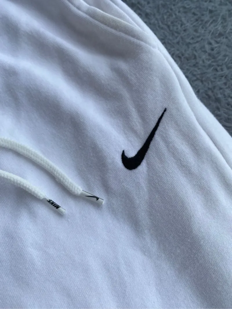 Nike Sportswear Casual Sweatpants & Joggers Pria white photo 1