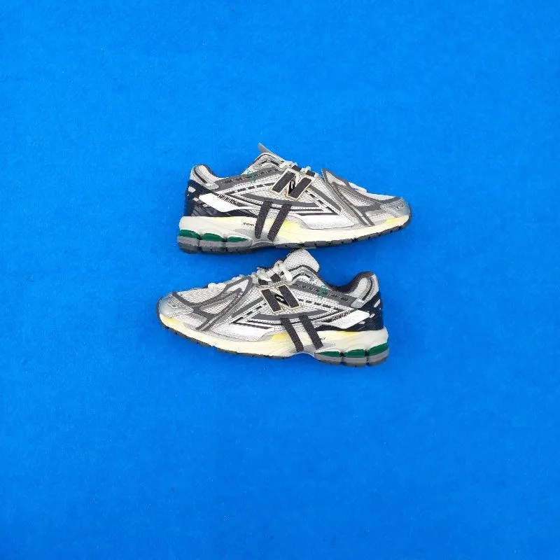 New Balance Sportswear Casual Casual shoe Pria white black photo 1